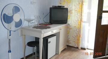 Фото номера Бюджетный трехместный номер Гостиница Nizhnee Makopse Guest House г. Макопсе 6